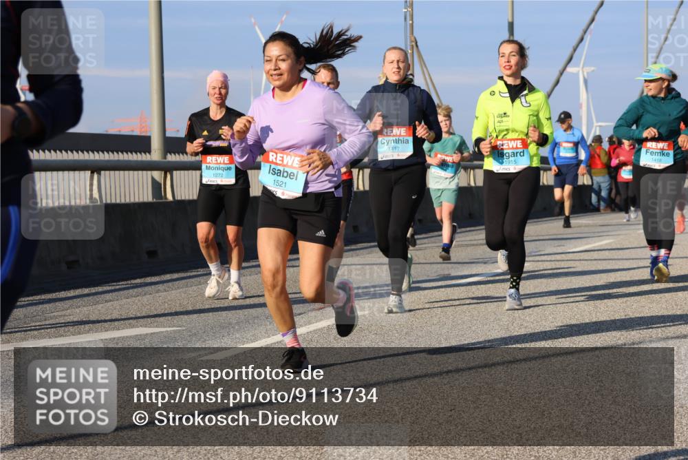 03.10.2025 - Köhlbrandbrückenlauf Strokosch-Dieckow http://msf.ph/oto/9113734 03.10.2025 09:48:13 Position 2 1272, 1521, 1417, 1915, 1418 meine-sportfotos.de