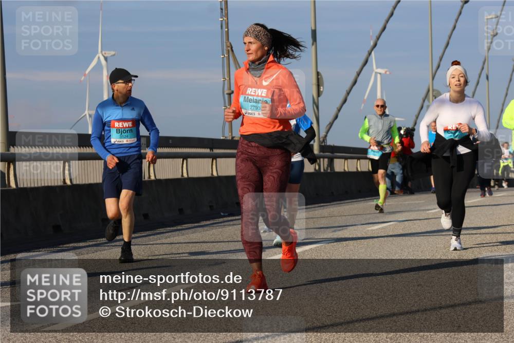 03.10.2025 - Köhlbrandbrückenlauf Strokosch-Dieckow http://msf.ph/oto/9113787 03.10.2025 09:48:18 Position 2 3124, 2790 meine-sportfotos.de