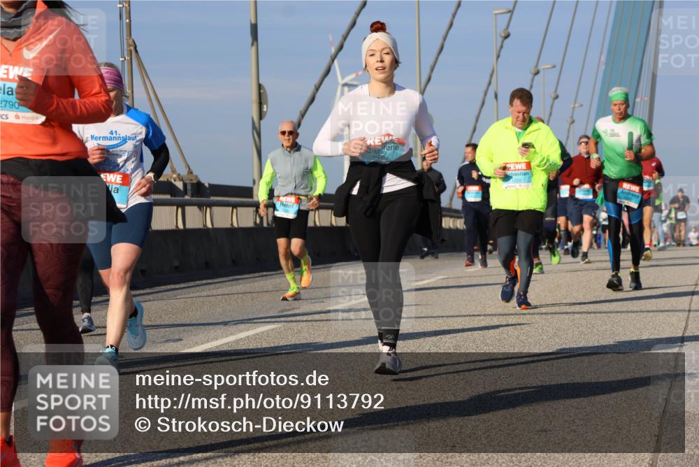 03.10.2025 - Köhlbrandbrückenlauf Strokosch-Dieckow http://msf.ph/oto/9113792 03.10.2025 09:48:19 Position 2 2790, 41, 2012, 15, 469, 1220 meine-sportfotos.de