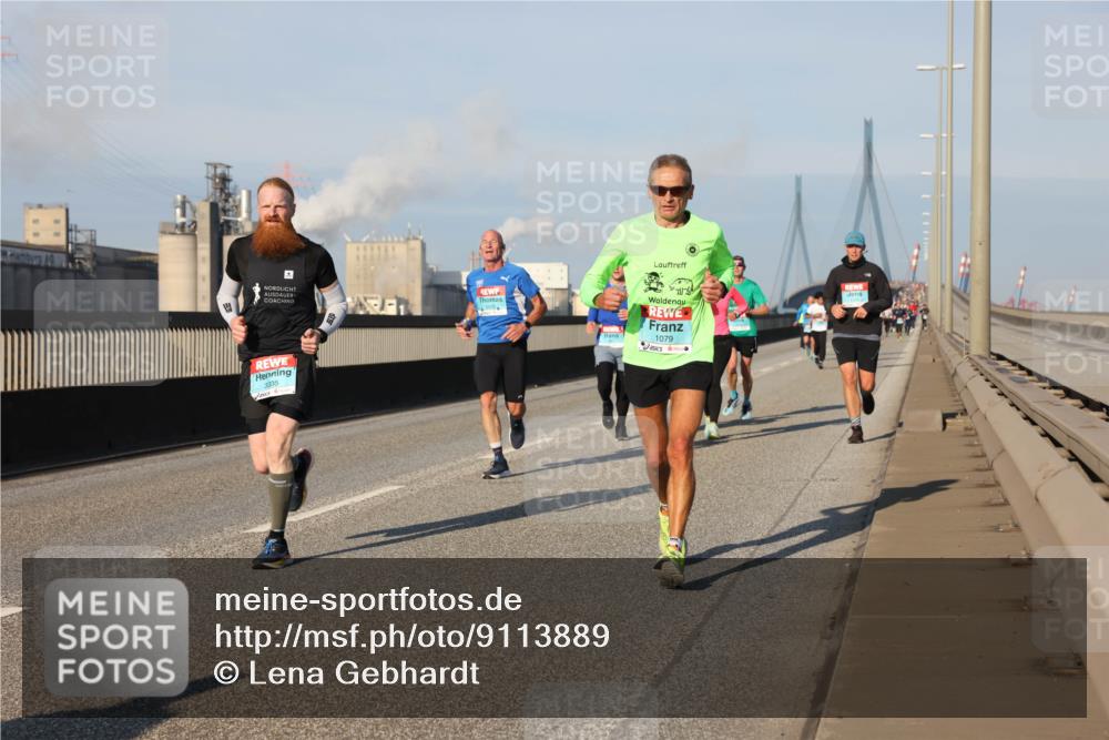 03.10.2025 - Köhlbrandbrückenlauf Lena Gebhardt http://msf.ph/oto/9113889 03.10.2025 09:42:56 Position 2 3335, 3079, 1079 meine-sportfotos.de