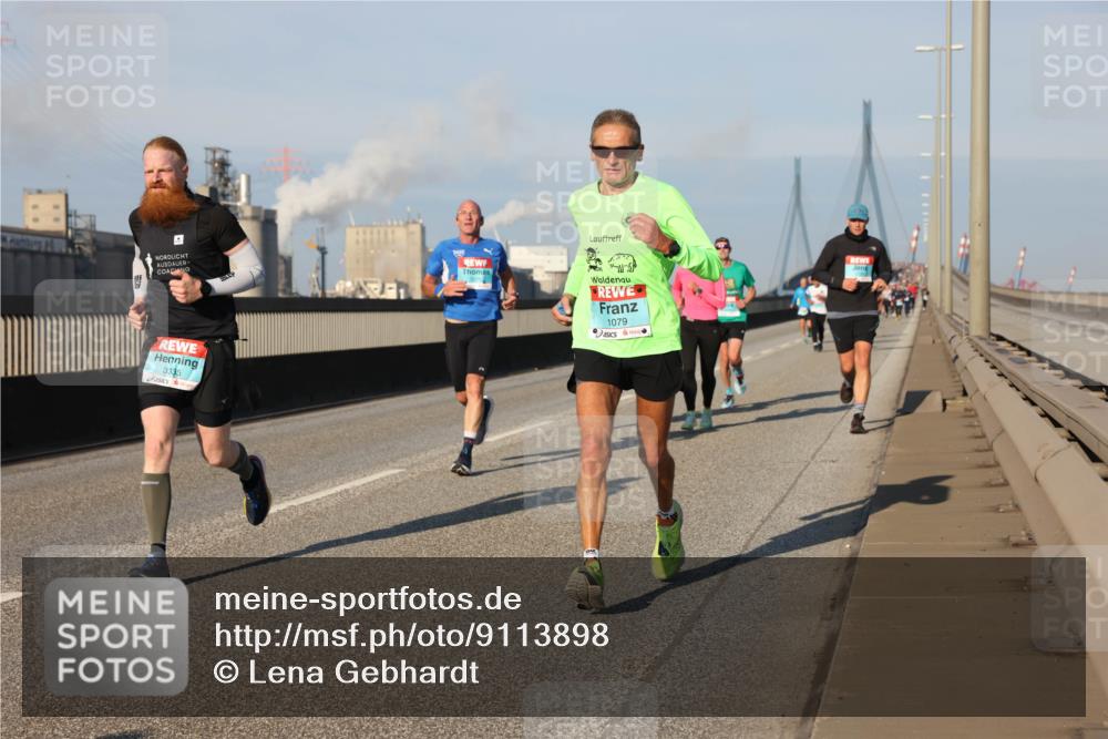 03.10.2025 - Köhlbrandbrückenlauf Lena Gebhardt http://msf.ph/oto/9113898 03.10.2025 09:42:56 Position 2 3335, 1079 meine-sportfotos.de