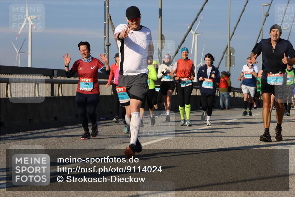 03.10.2025 - Köhlbrandbrückenlauf Strokosch-Dieckow http://msf.ph/oto/9114024 03.10.2025 09:48:42 Position 2 3596, 2883, 08, 1909, 3750 meine-sportfotos.de