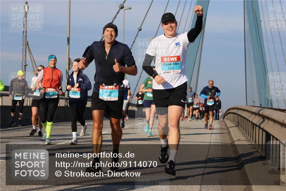 03.10.2025 - Köhlbrandbrückenlauf Strokosch-Dieckow http://msf.ph/oto/9114070 03.10.2025 09:48:45 Position 2 3750, 3157 meine-sportfotos.de