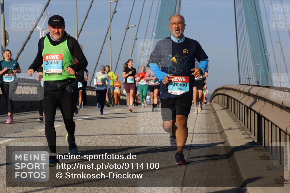 03.10.2025 - Köhlbrandbrückenlauf Strokosch-Dieckow http://msf.ph/oto/9114100 03.10.2025 09:48:51 Position 2 1674, 1296 meine-sportfotos.de