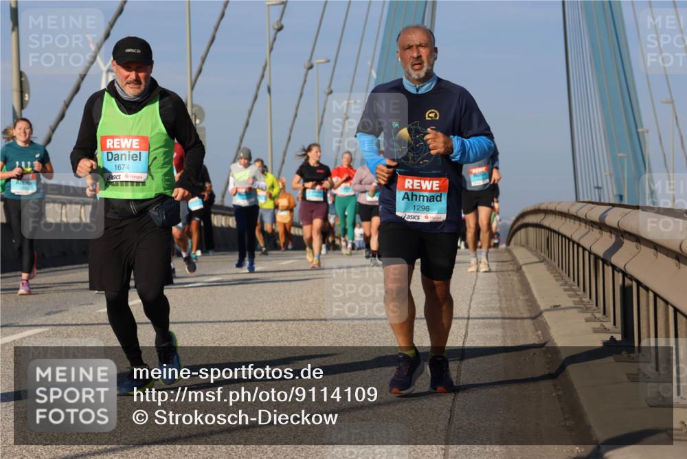 03.10.2025 - Köhlbrandbrückenlauf Strokosch-Dieckow http://msf.ph/oto/9114109 03.10.2025 09:48:51 Position 2 1674, 1296 meine-sportfotos.de