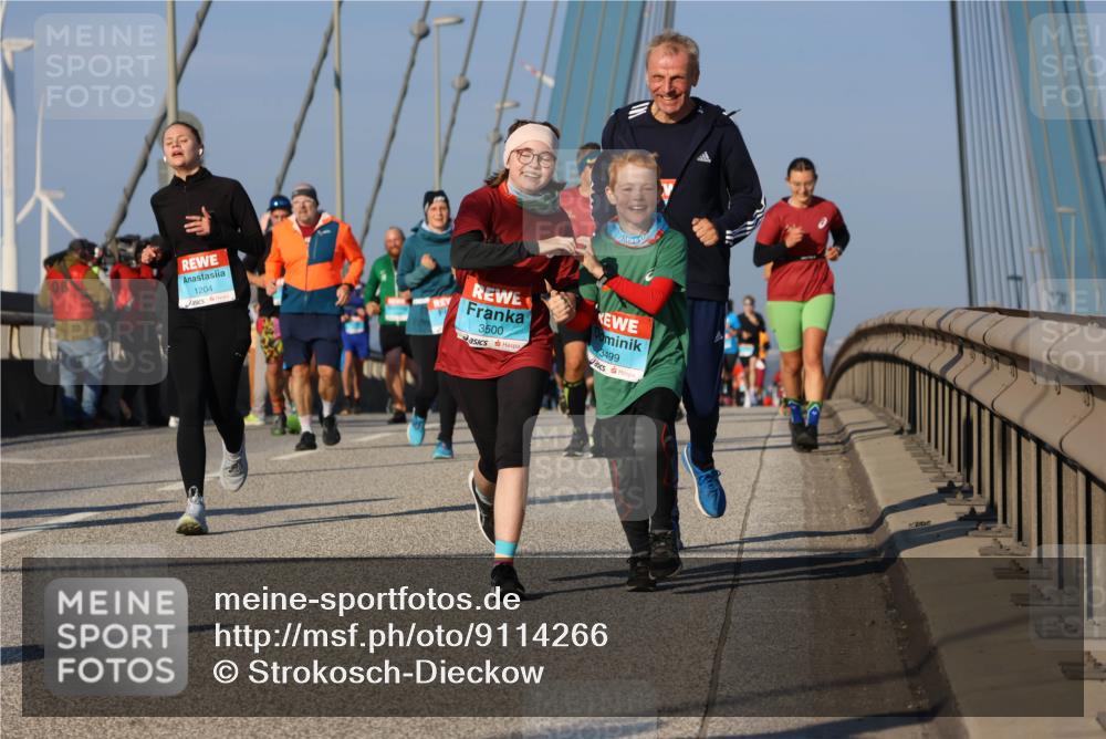 03.10.2025 - Köhlbrandbrückenlauf Strokosch-Dieckow http://msf.ph/oto/9114266 03.10.2025 09:49:03 Position 2 08, 1204, 3500, 3499 meine-sportfotos.de