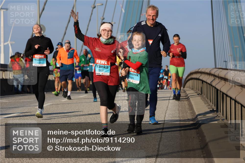 03.10.2025 - Köhlbrandbrückenlauf Strokosch-Dieckow http://msf.ph/oto/9114290 03.10.2025 09:49:03 Position 2 1204, 3500, 8499 meine-sportfotos.de