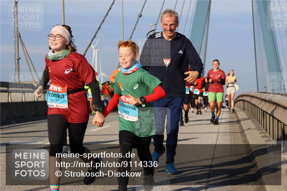 03.10.2025 - Köhlbrandbrückenlauf Strokosch-Dieckow http://msf.ph/oto/9114336 03.10.2025 09:49:06 Position 2 3500, 3499 meine-sportfotos.de