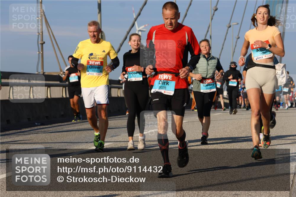 03.10.2025 - Köhlbrandbrückenlauf Strokosch-Dieckow http://msf.ph/oto/9114432 03.10.2025 09:49:15 Position 2 47, 1922, 3057, 3028, 2687, 1437 meine-sportfotos.de