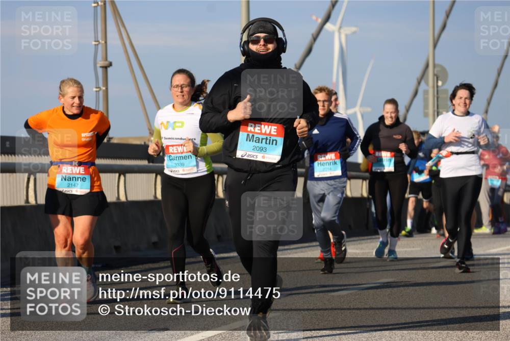 03.10.2025 - Köhlbrandbrückenlauf Strokosch-Dieckow http://msf.ph/oto/9114475 03.10.2025 09:49:22 Position 2 3339, 2147, 2093, 2214 meine-sportfotos.de
