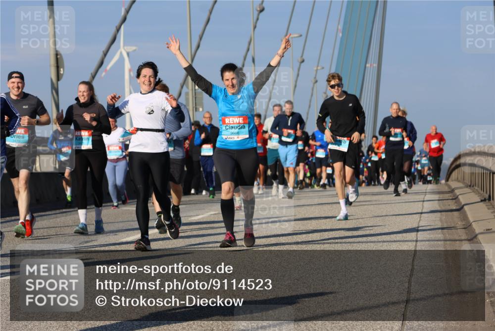 03.10.2025 - Köhlbrandbrückenlauf Strokosch-Dieckow http://msf.ph/oto/9114523 03.10.2025 09:49:25 Position 2 3470, 3666 meine-sportfotos.de