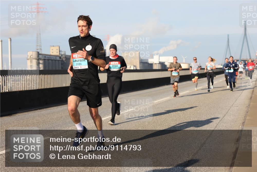 03.10.2025 - Köhlbrandbrückenlauf Lena Gebhardt http://msf.ph/oto/9114793 03.10.2025 09:43:20 Position 2 3183, 815, 2, 1114 meine-sportfotos.de