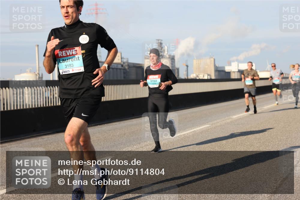 03.10.2025 - Köhlbrandbrückenlauf Lena Gebhardt http://msf.ph/oto/9114804 03.10.2025 09:43:20 Position 2 3183, 1114 meine-sportfotos.de