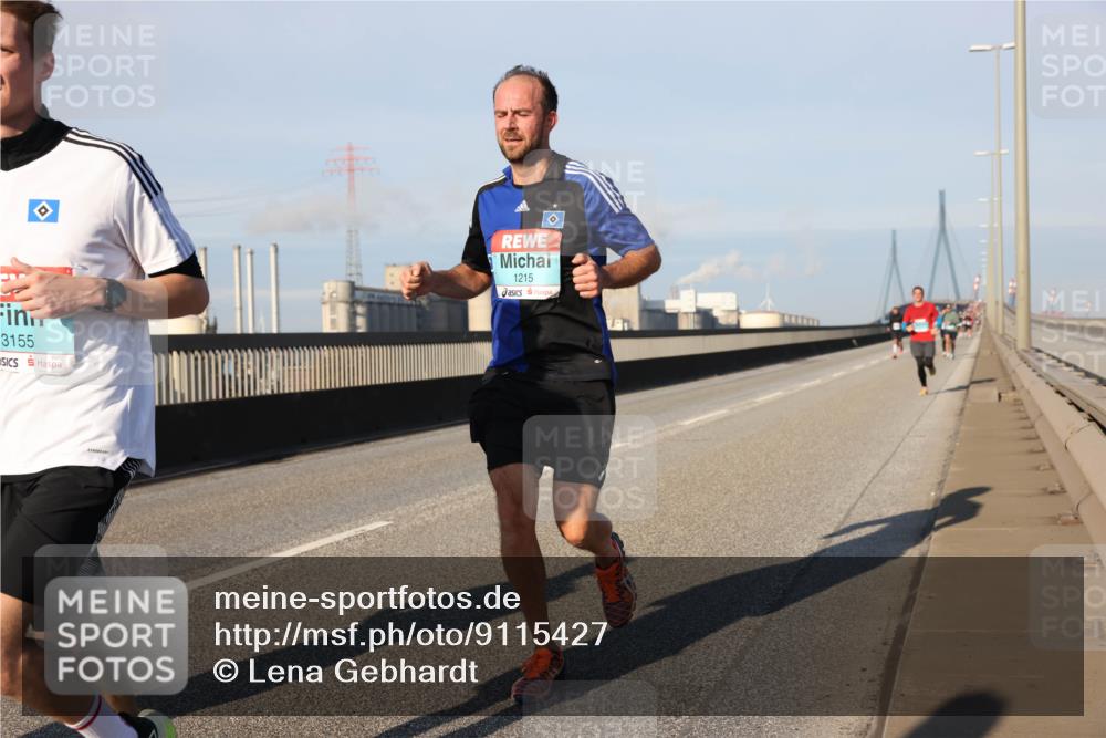 03.10.2025 - Köhlbrandbrückenlauf Lena Gebhardt http://msf.ph/oto/9115427 03.10.2025 09:43:33 Position 2 3155, 1215 meine-sportfotos.de