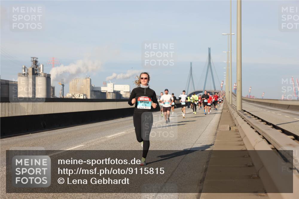 03.10.2025 - Köhlbrandbrückenlauf Lena Gebhardt http://msf.ph/oto/9115815 03.10.2025 09:43:51 Position 2 3174 meine-sportfotos.de