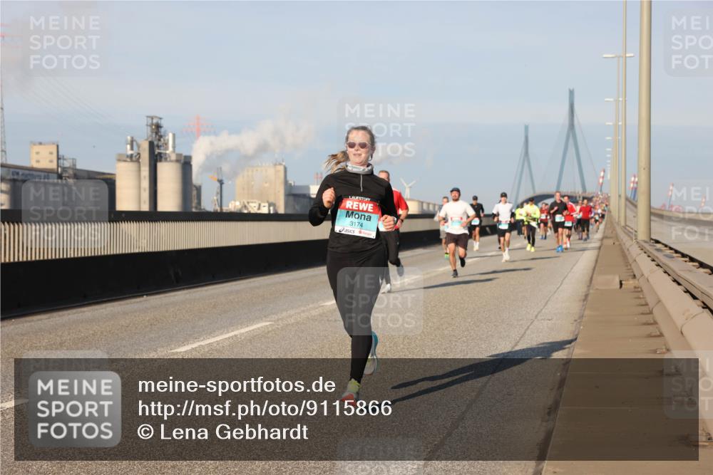 03.10.2025 - Köhlbrandbrückenlauf Lena Gebhardt http://msf.ph/oto/9115866 03.10.2025 09:43:51 Position 2 3174 meine-sportfotos.de