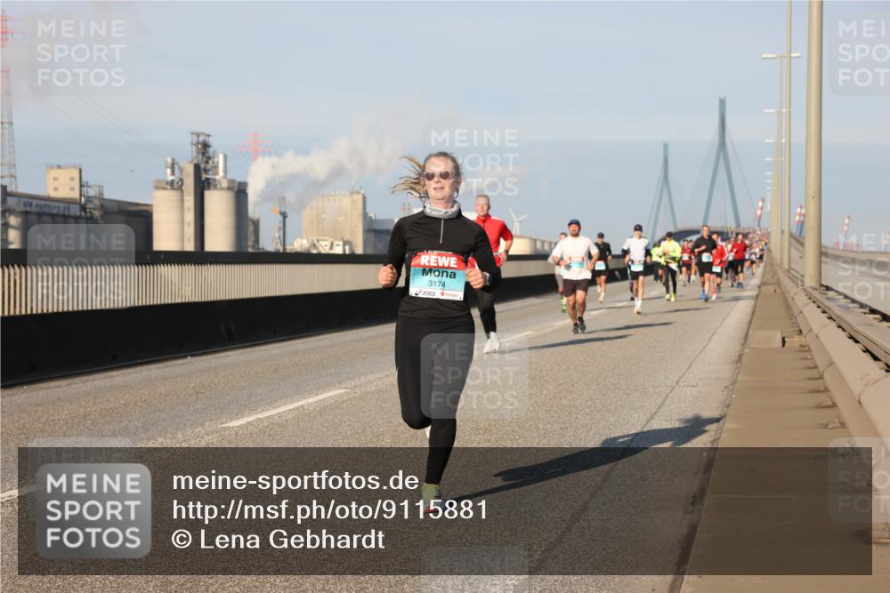 03.10.2025 - Köhlbrandbrückenlauf Lena Gebhardt http://msf.ph/oto/9115881 03.10.2025 09:43:51 Position 2 3174 meine-sportfotos.de