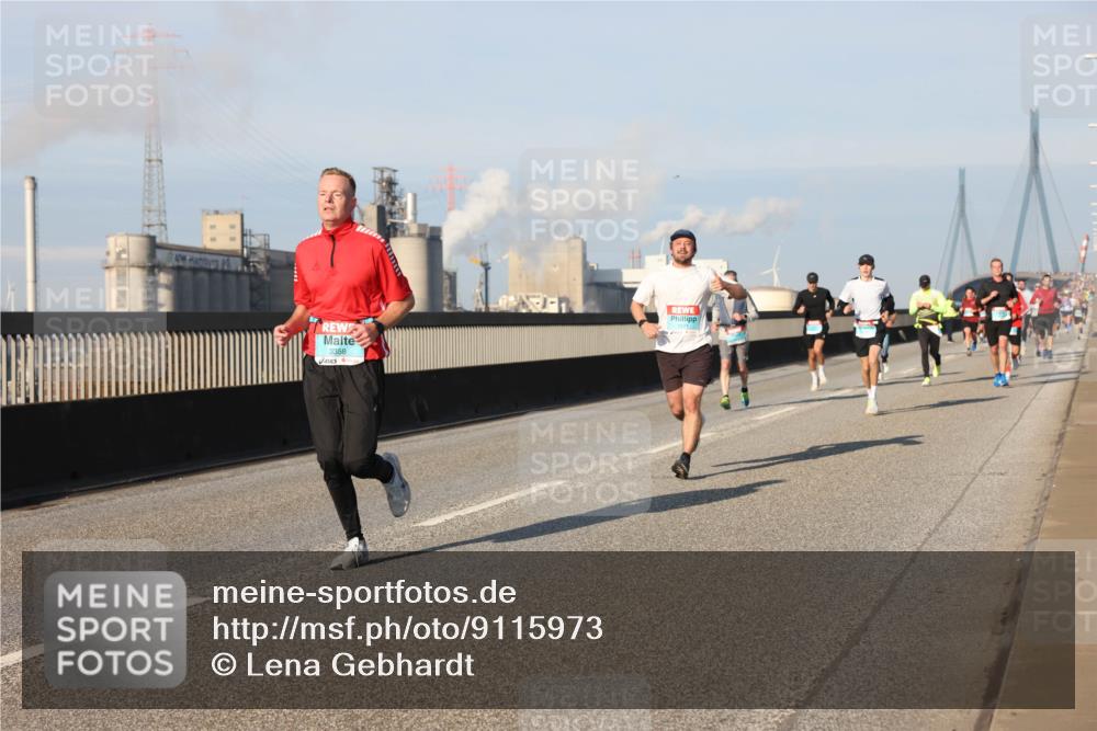 03.10.2025 - Köhlbrandbrückenlauf Lena Gebhardt http://msf.ph/oto/9115973 03.10.2025 09:43:54 Position 2 3358 meine-sportfotos.de