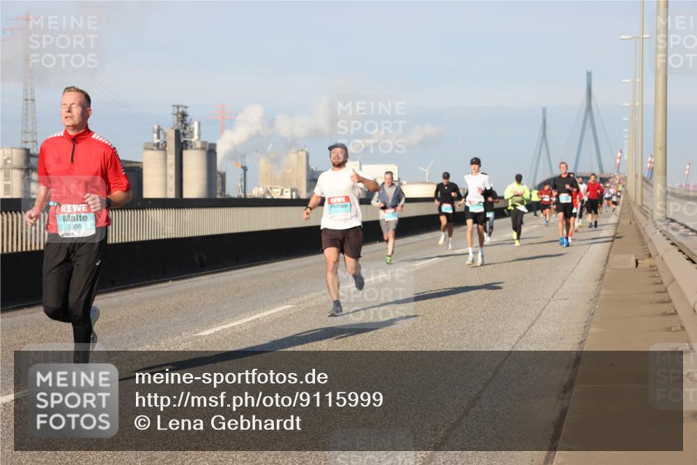 03.10.2025 - Köhlbrandbrückenlauf Lena Gebhardt http://msf.ph/oto/9115999 03.10.2025 09:43:54 Position 2 3358, 1271 meine-sportfotos.de