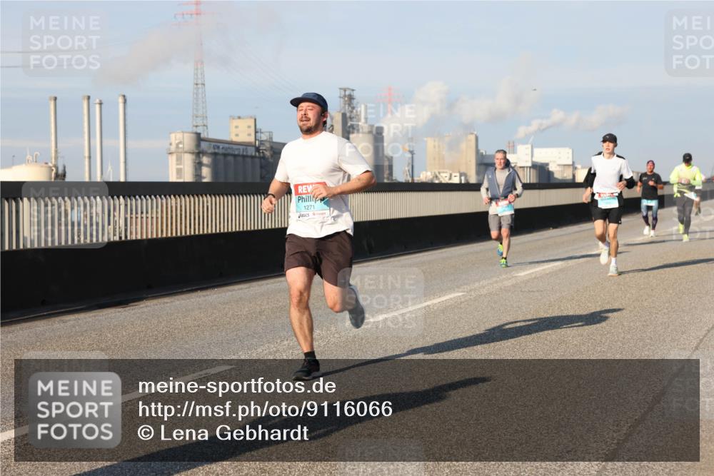03.10.2025 - Köhlbrandbrückenlauf Lena Gebhardt http://msf.ph/oto/9116066 03.10.2025 09:43:56 Position 2 1271 meine-sportfotos.de