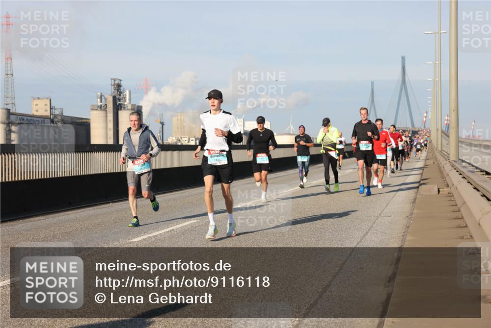 03.10.2025 - Köhlbrandbrückenlauf Lena Gebhardt http://msf.ph/oto/9116118 03.10.2025 09:43:57 Position 2 1617 meine-sportfotos.de