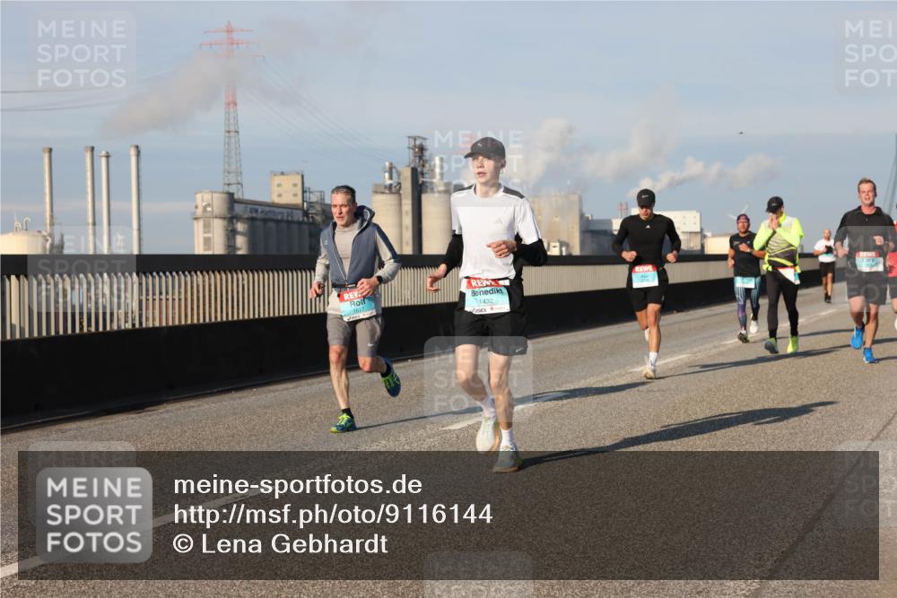 03.10.2025 - Köhlbrandbrückenlauf Lena Gebhardt http://msf.ph/oto/9116144 03.10.2025 09:43:58 Position 2 1617, 1432 meine-sportfotos.de