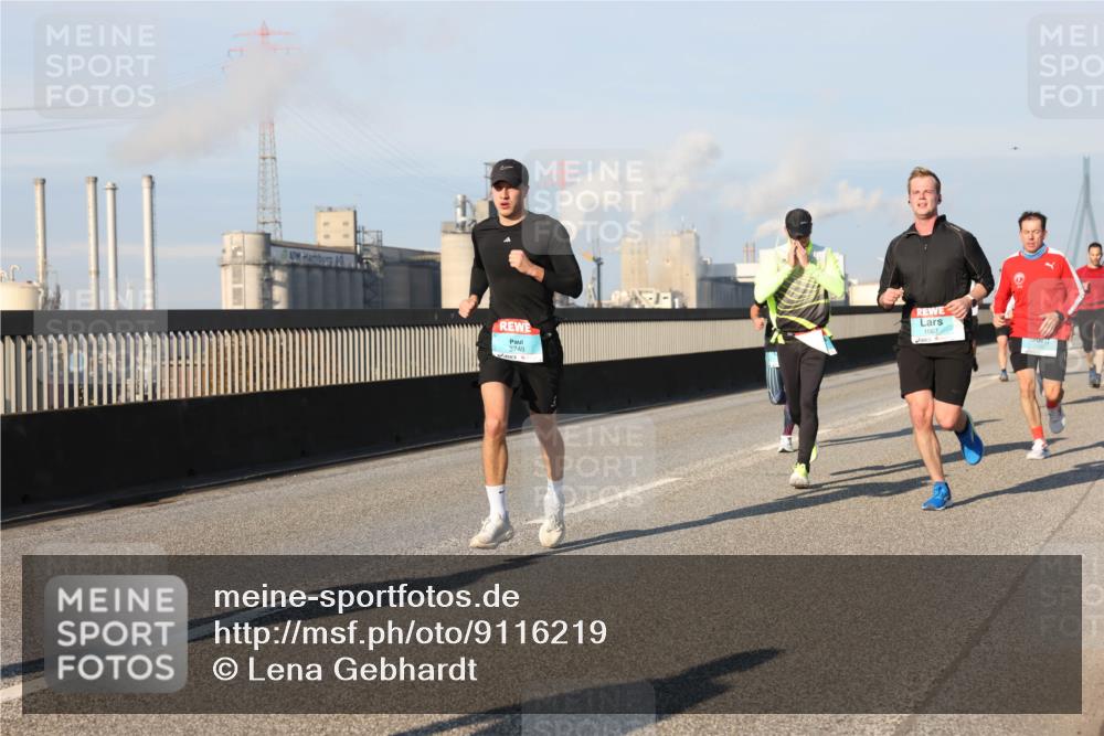 03.10.2025 - Köhlbrandbrückenlauf Lena Gebhardt http://msf.ph/oto/9116219 03.10.2025 09:44:00 Position 2 3749 meine-sportfotos.de