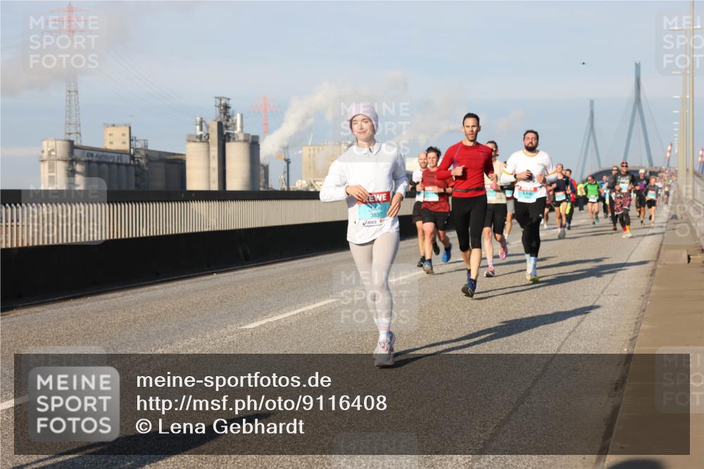 03.10.2025 - Köhlbrandbrückenlauf Lena Gebhardt http://msf.ph/oto/9116408 03.10.2025 09:44:04 Position 2 3837 meine-sportfotos.de