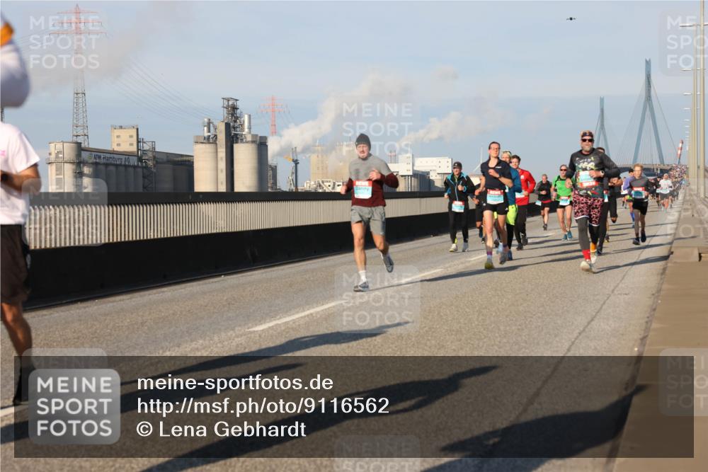 03.10.2025 - Köhlbrandbrückenlauf Lena Gebhardt http://msf.ph/oto/9116562 03.10.2025 09:44:08 Position 2  meine-sportfotos.de
