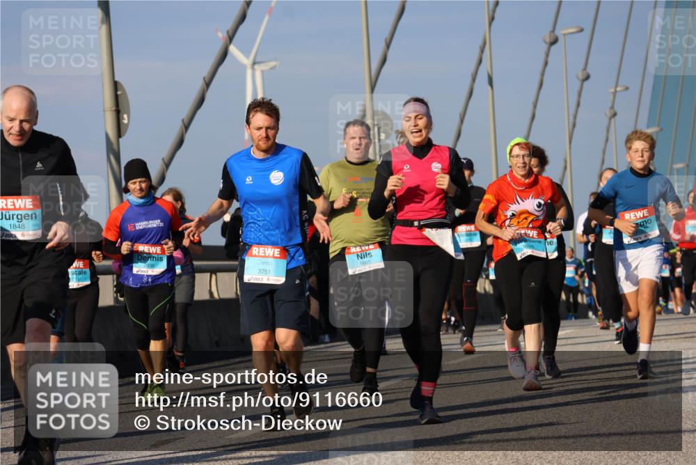 03.10.2025 - Köhlbrandbrückenlauf Strokosch-Dieckow http://msf.ph/oto/9116660 03.10.2025 09:49:39 Position 2 1848, 21, 2025, 2938, 3751, 1665, 3699 meine-sportfotos.de