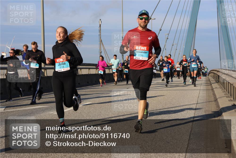03.10.2025 - Köhlbrandbrückenlauf Strokosch-Dieckow http://msf.ph/oto/9116740 03.10.2025 09:49:49 Position 2 3134, 1770 meine-sportfotos.de