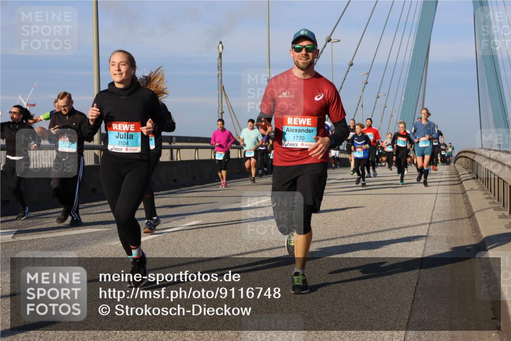 03.10.2025 - Köhlbrandbrückenlauf Strokosch-Dieckow http://msf.ph/oto/9116748 03.10.2025 09:49:50 Position 2 3134, 1770 meine-sportfotos.de