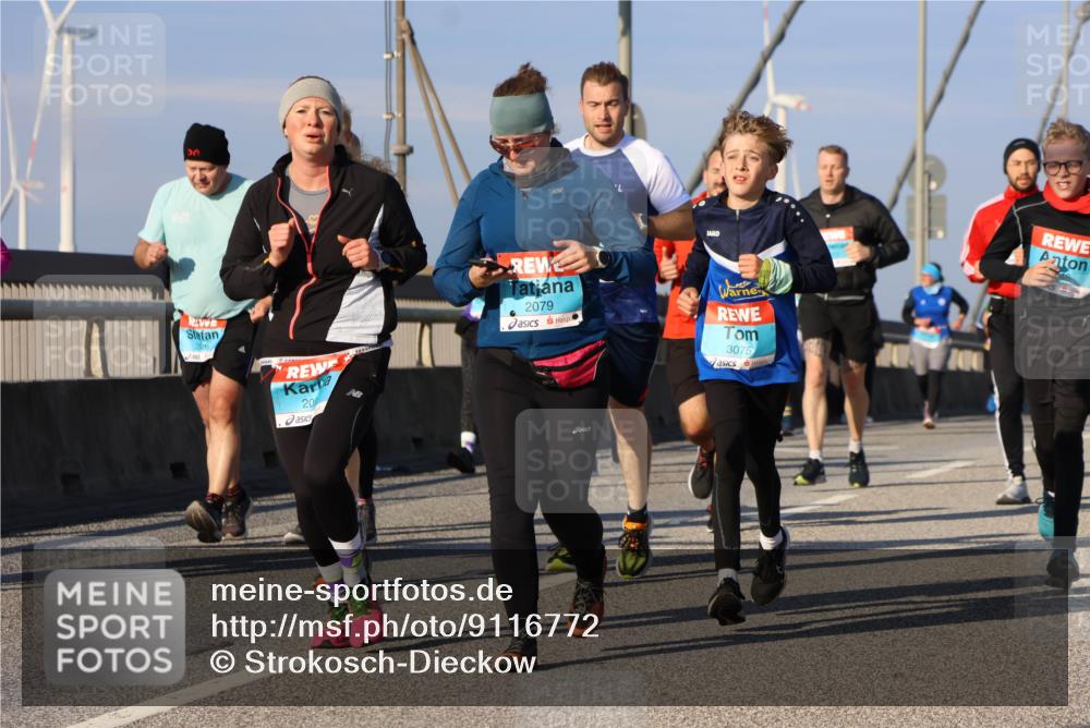 03.10.2025 - Köhlbrandbrückenlauf Strokosch-Dieckow http://msf.ph/oto/9116772 03.10.2025 09:49:52 Position 2 20, 209, 2079, 3075 meine-sportfotos.de