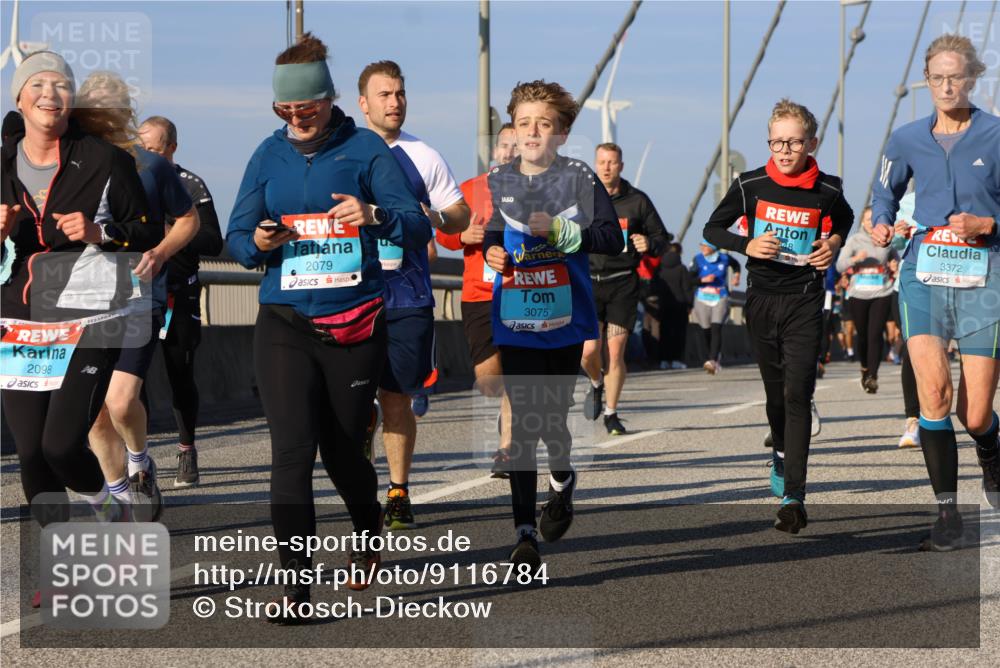 03.10.2025 - Köhlbrandbrückenlauf Strokosch-Dieckow http://msf.ph/oto/9116784 03.10.2025 09:49:53 Position 2 2098, 2079, 3075, 3372 meine-sportfotos.de