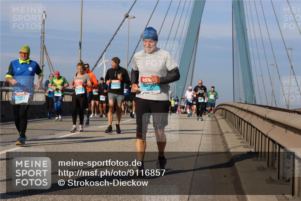 03.10.2025 - Köhlbrandbrückenlauf Strokosch-Dieckow http://msf.ph/oto/9116857 03.10.2025 09:50:04 Position 2 2044 meine-sportfotos.de