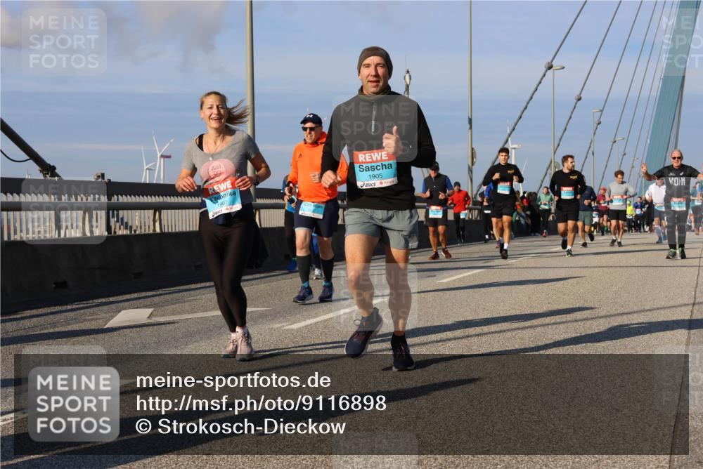 03.10.2025 - Köhlbrandbrückenlauf Strokosch-Dieckow http://msf.ph/oto/9116898 03.10.2025 09:50:07 Position 2 1907, 1905 meine-sportfotos.de