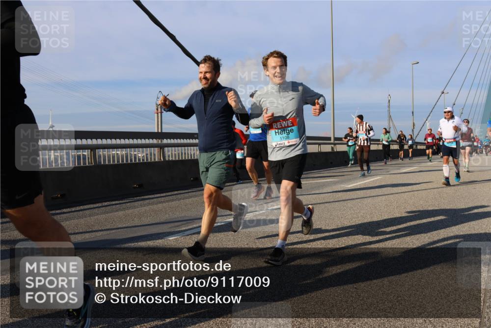 03.10.2025 - Köhlbrandbrückenlauf Strokosch-Dieckow http://msf.ph/oto/9117009 03.10.2025 09:50:15 Position 2 1108 meine-sportfotos.de