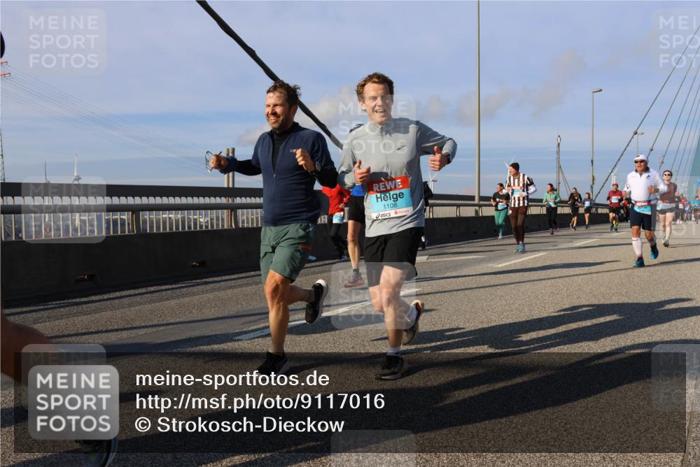03.10.2025 - Köhlbrandbrückenlauf Strokosch-Dieckow http://msf.ph/oto/9117016 03.10.2025 09:50:15 Position 2 1108 meine-sportfotos.de