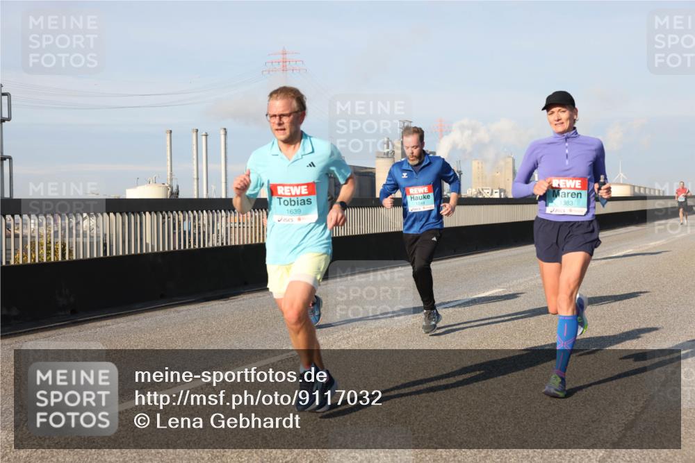 03.10.2025 - Köhlbrandbrückenlauf Lena Gebhardt http://msf.ph/oto/9117032 03.10.2025 09:44:17 Position 2 1639, 1249, 1383 meine-sportfotos.de