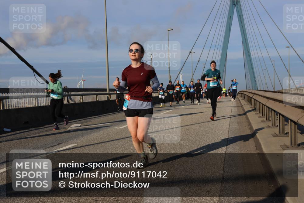 03.10.2025 - Köhlbrandbrückenlauf Strokosch-Dieckow http://msf.ph/oto/9117042 03.10.2025 09:50:19 Position 2  meine-sportfotos.de