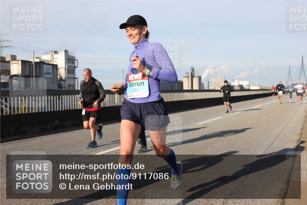 03.10.2025 - Köhlbrandbrückenlauf Lena Gebhardt http://msf.ph/oto/9117086 03.10.2025 09:44:18 Position 2 1383 meine-sportfotos.de