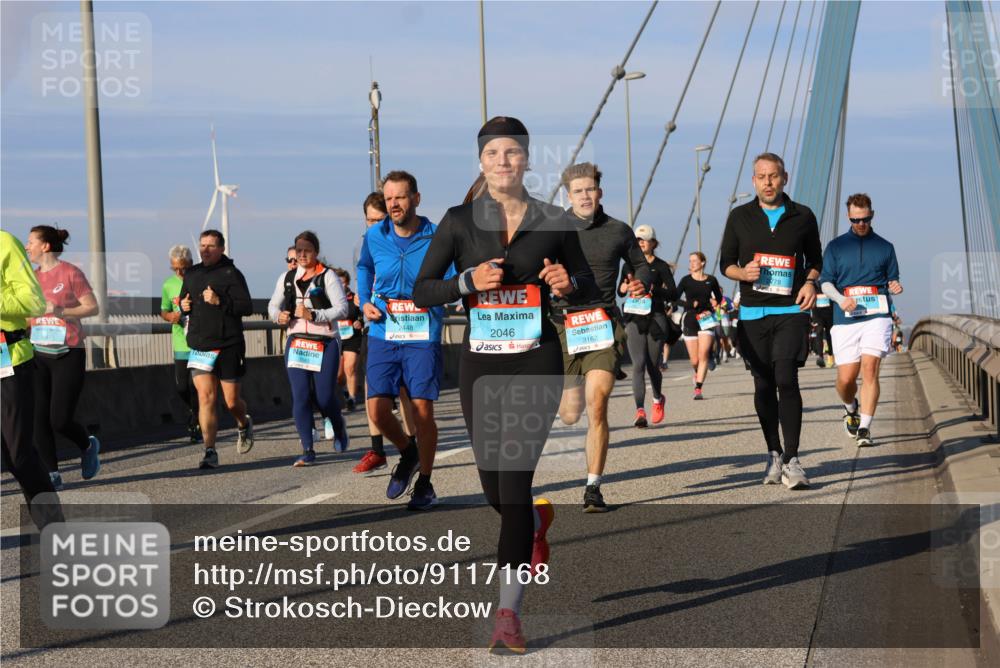 03.10.2025 - Köhlbrandbrückenlauf Strokosch-Dieckow http://msf.ph/oto/9117168 03.10.2025 09:50:29 Position 2 2448, 2046, 3162, 78 meine-sportfotos.de