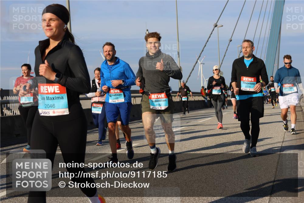 03.10.2025 - Köhlbrandbrückenlauf Strokosch-Dieckow http://msf.ph/oto/9117185 03.10.2025 09:50:30 Position 2 1647, 2046, 1565, 24481, 3162, 2778 meine-sportfotos.de