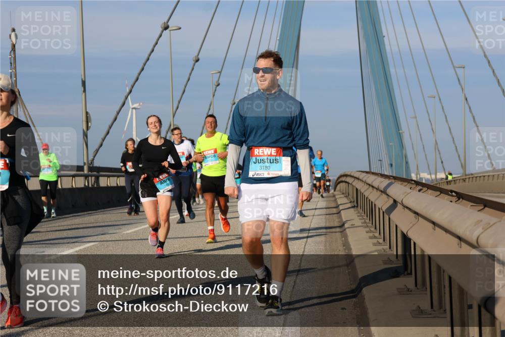 03.10.2025 - Köhlbrandbrückenlauf Strokosch-Dieckow http://msf.ph/oto/9117216 03.10.2025 09:50:33 Position 2 3180 meine-sportfotos.de