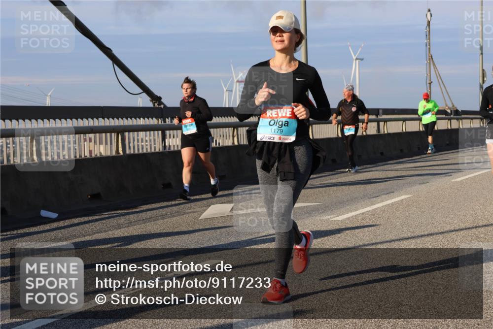 03.10.2025 - Köhlbrandbrückenlauf Strokosch-Dieckow http://msf.ph/oto/9117233 03.10.2025 09:50:35 Position 2 1137, 1179 meine-sportfotos.de