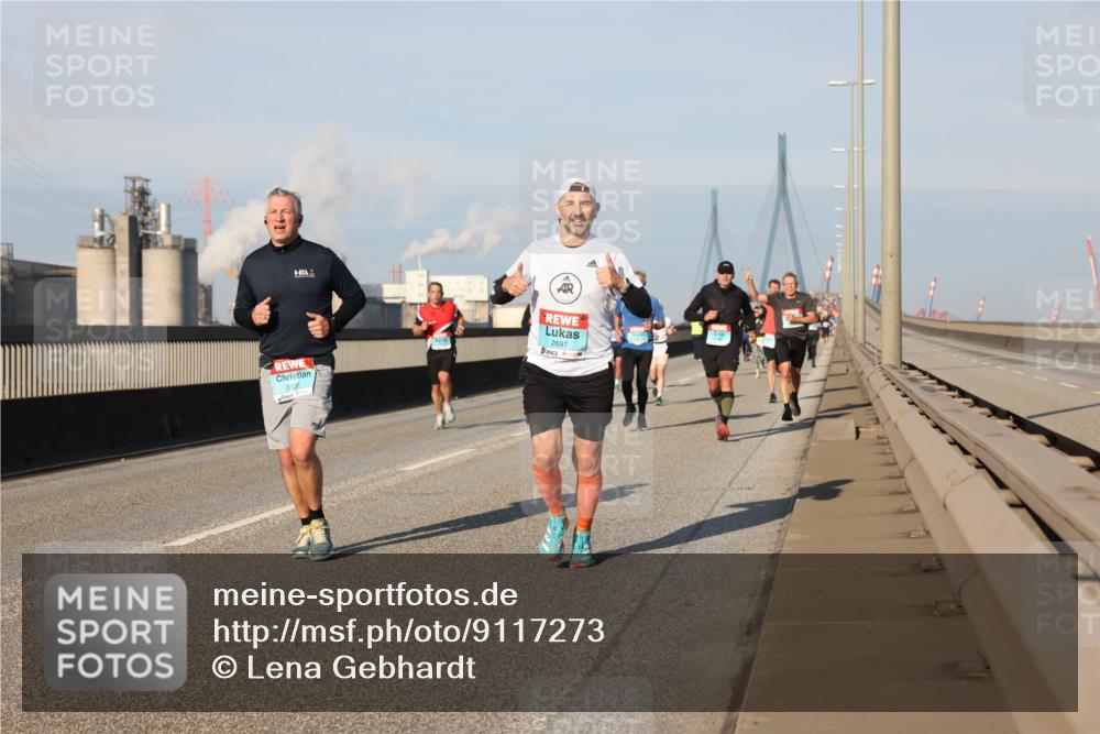 03.10.2025 - Köhlbrandbrückenlauf Lena Gebhardt http://msf.ph/oto/9117273 03.10.2025 09:44:23 Position 2 3137, 2697 meine-sportfotos.de