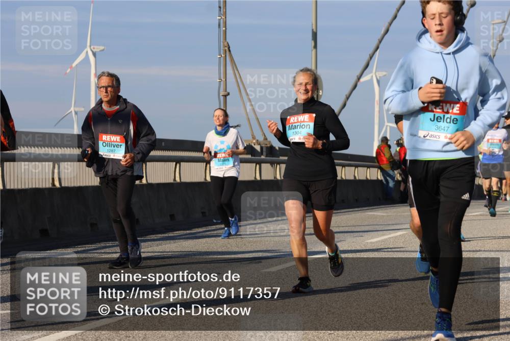 03.10.2025 - Köhlbrandbrückenlauf Strokosch-Dieckow http://msf.ph/oto/9117357 03.10.2025 09:50:53 Position 2 1287, 2276, 1304, 3647 meine-sportfotos.de