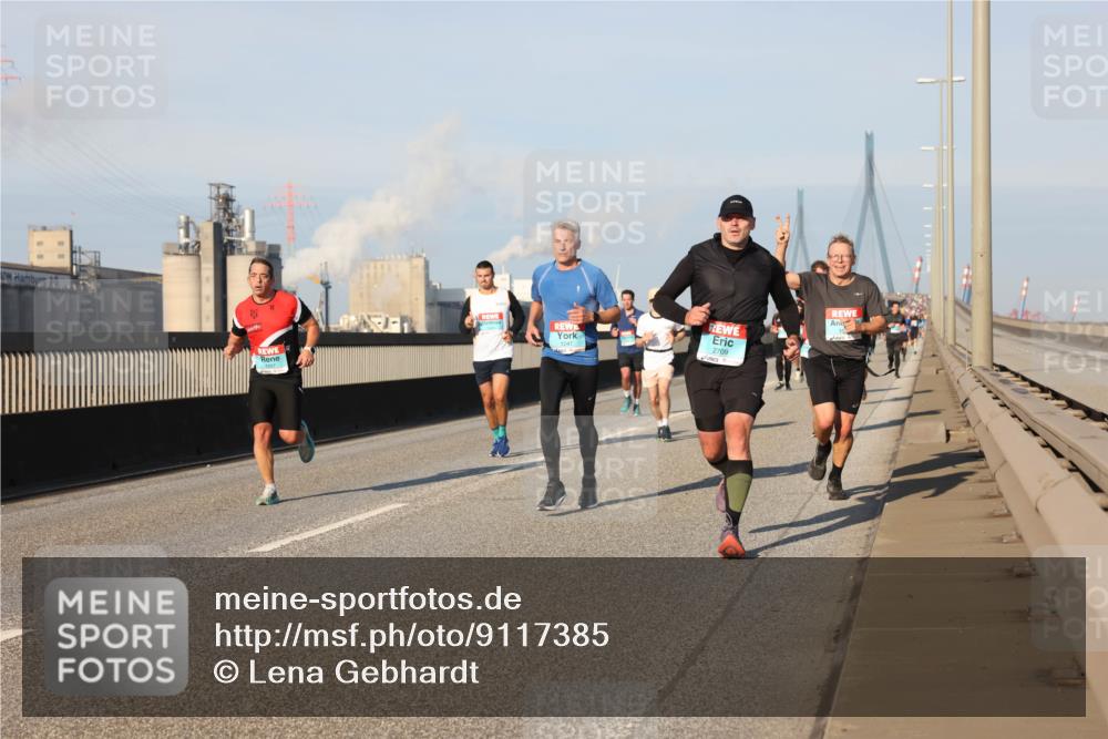 03.10.2025 - Köhlbrandbrückenlauf Lena Gebhardt http://msf.ph/oto/9117385 03.10.2025 09:44:26 Position 2 20, 1247, 2709 meine-sportfotos.de