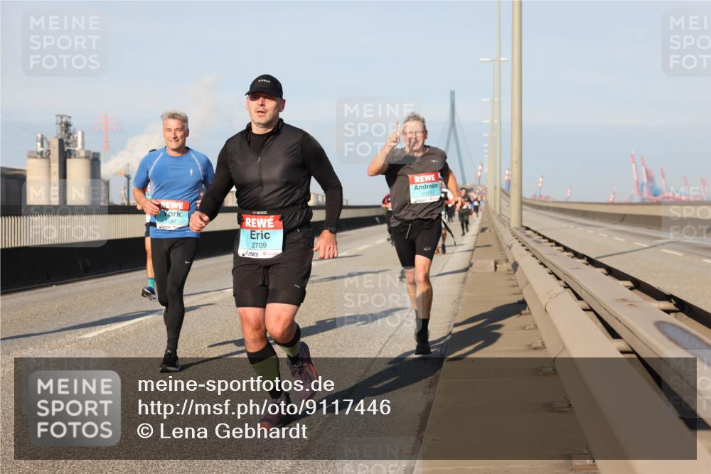 03.10.2025 - Köhlbrandbrückenlauf Lena Gebhardt http://msf.ph/oto/9117446 03.10.2025 09:44:27 Position 2 1247, 2709, 1077 meine-sportfotos.de