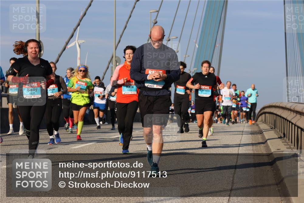 03.10.2025 - Köhlbrandbrückenlauf Strokosch-Dieckow http://msf.ph/oto/9117513 03.10.2025 09:51:08 Position 2 1807, 18214, 1480, 1666, 1649 meine-sportfotos.de